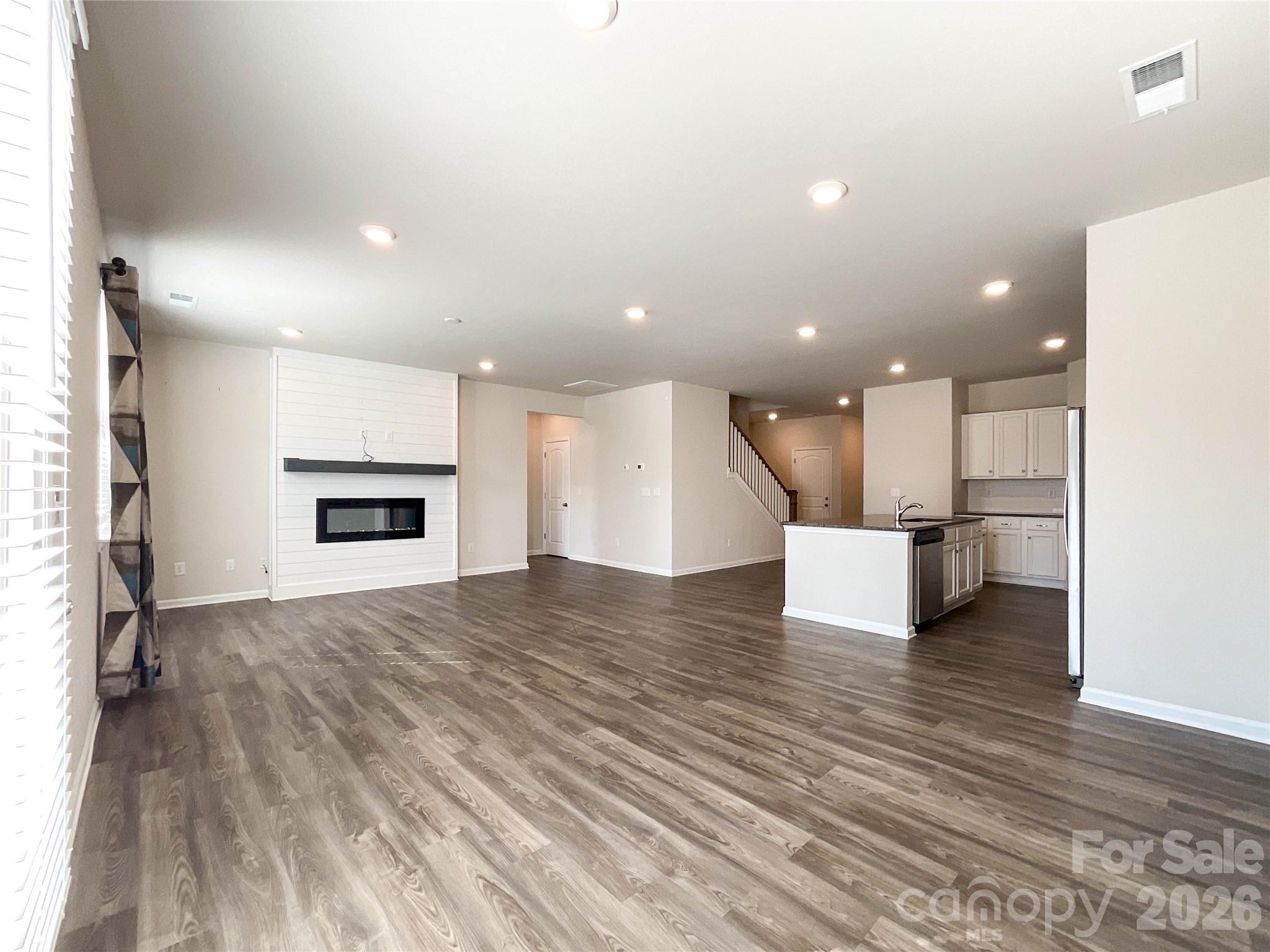 Weddington Pointe - Residential