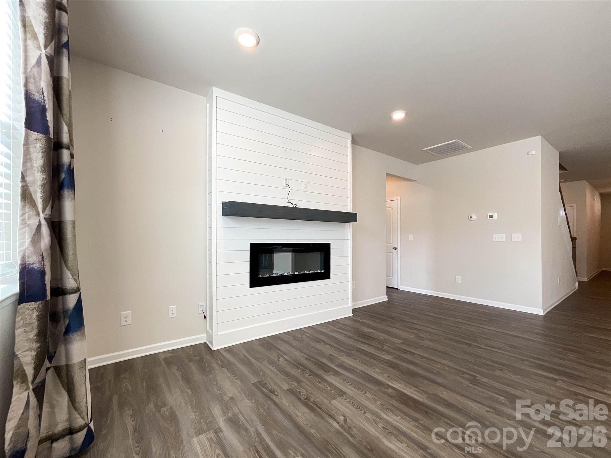 Weddington Pointe - Residential
