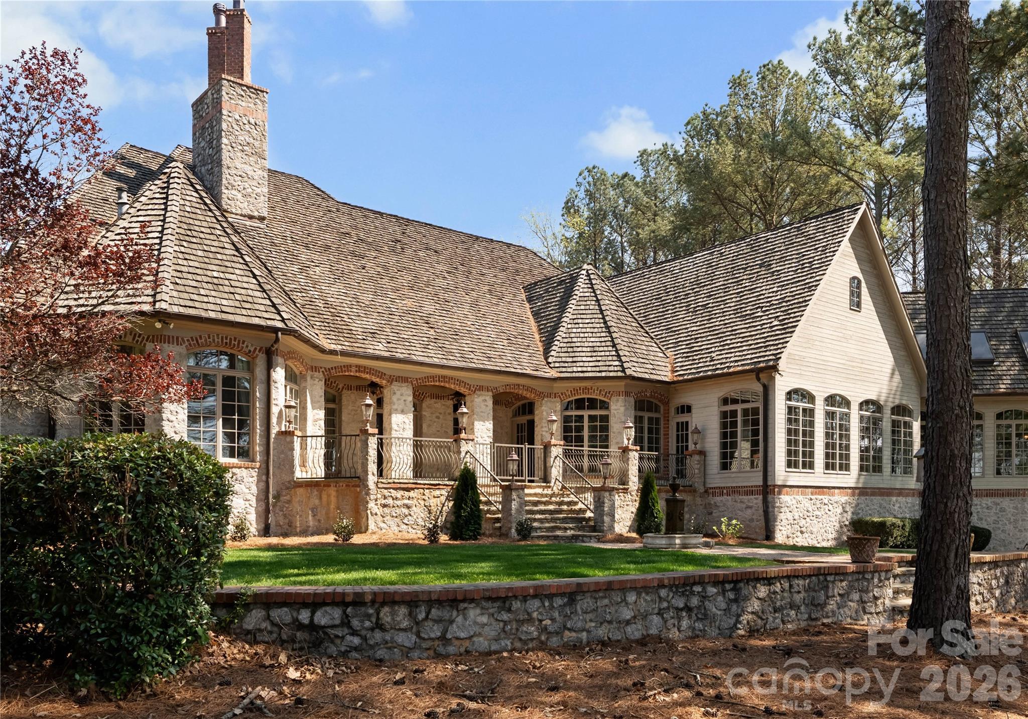 1515 Baltusrol Drive