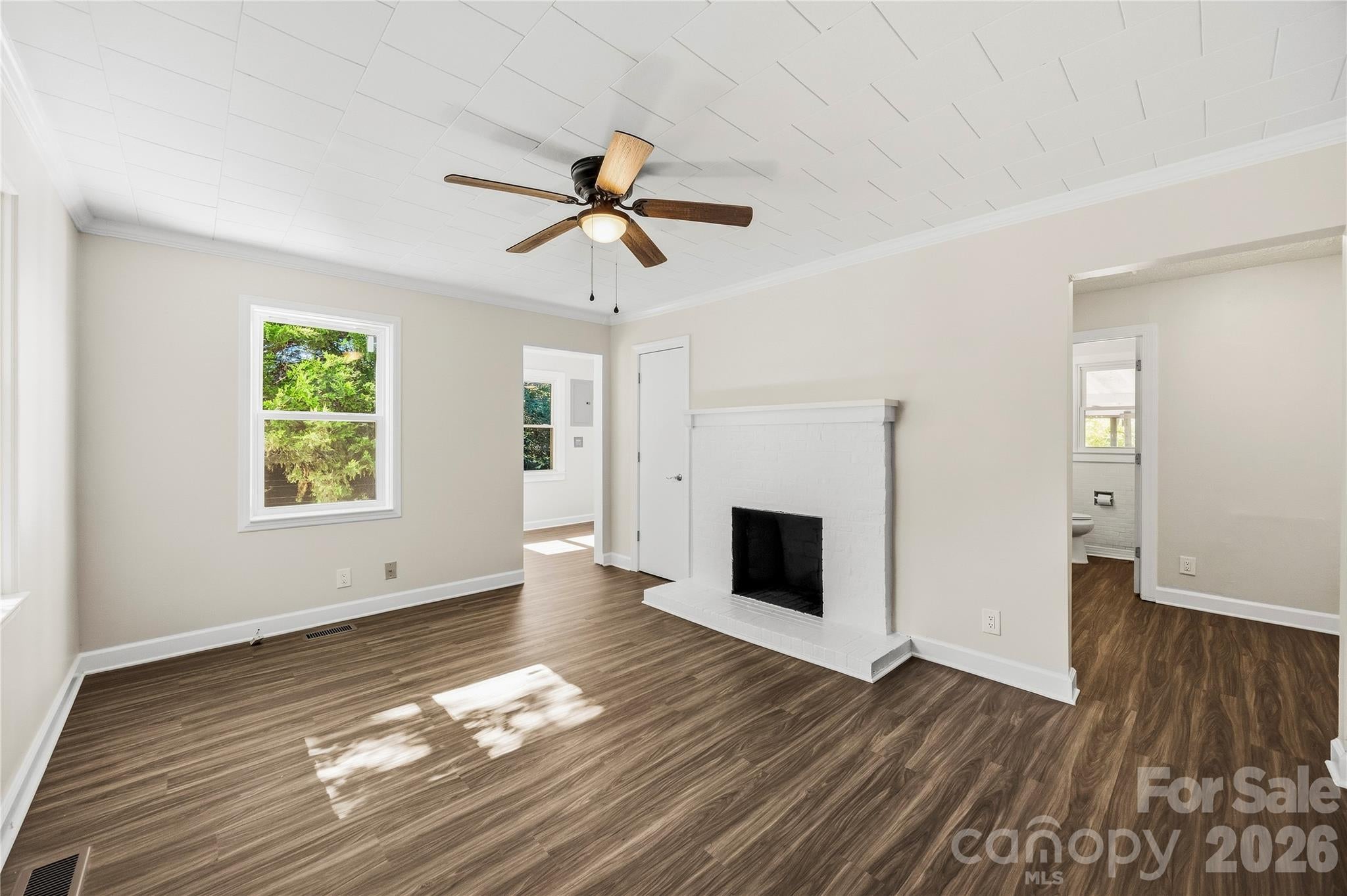915 Skyway Road