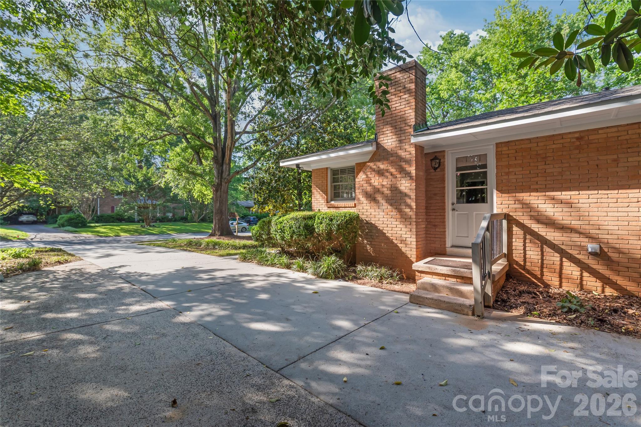 1612 Redcoat Drive