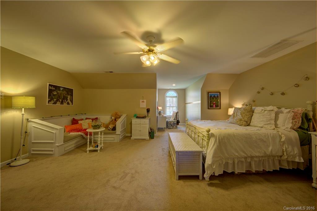 Meadow Lakes II - Residential