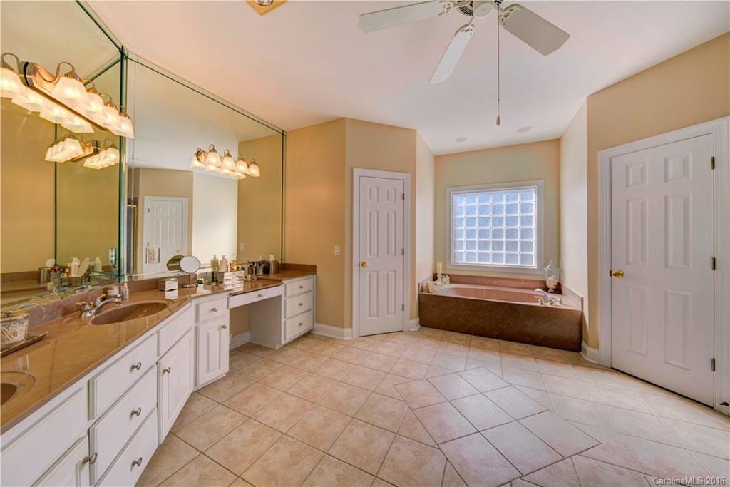 Meadow Lakes II - Residential