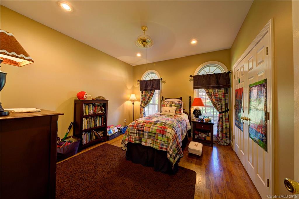 Meadow Lakes II - Residential