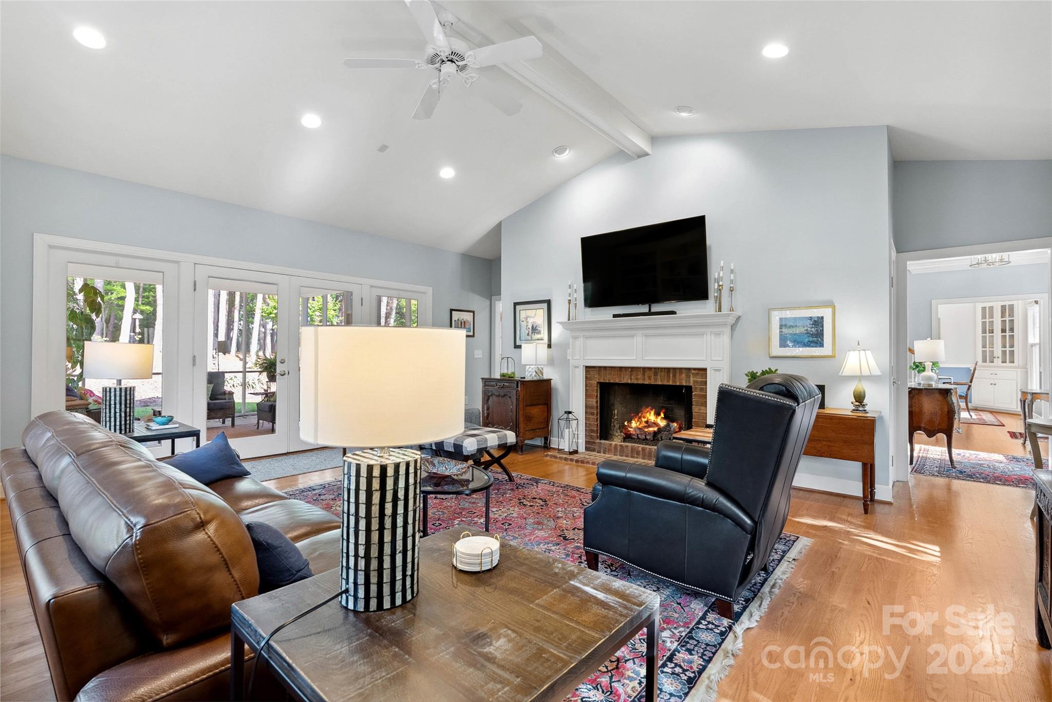 Links O Tryon - Residential