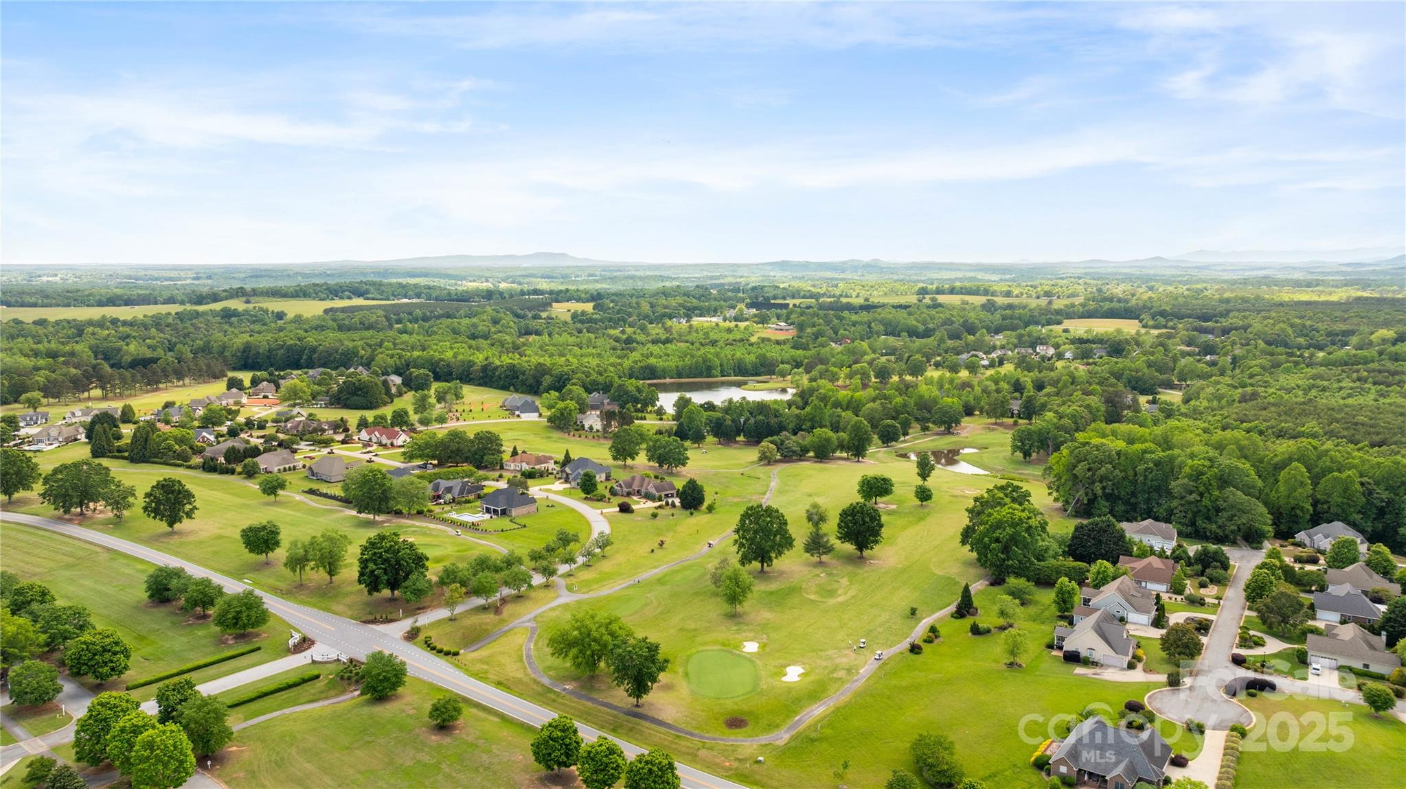 Links O Tryon - Residential