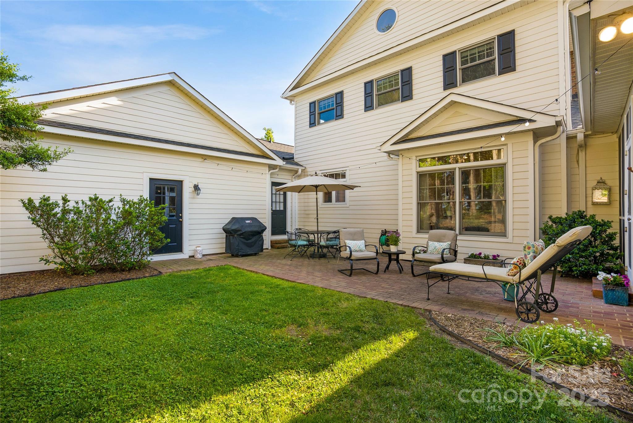 Links O Tryon - Residential