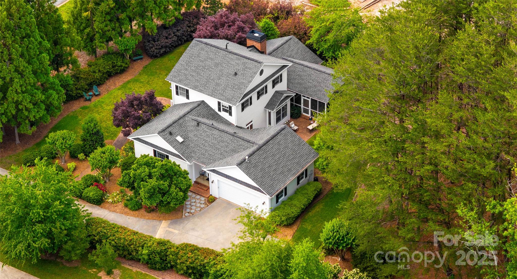 Links O Tryon - Residential