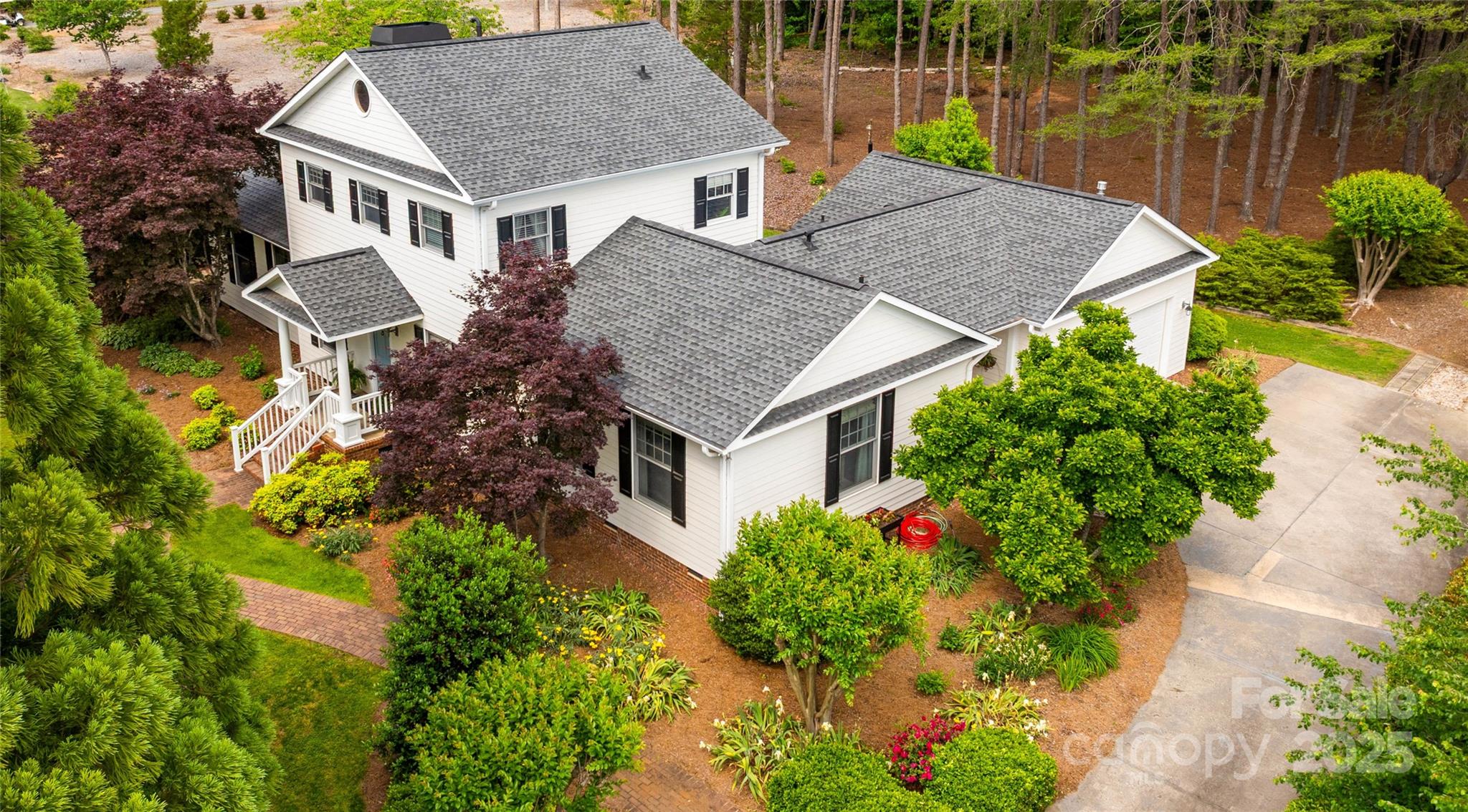 Links O Tryon - Residential