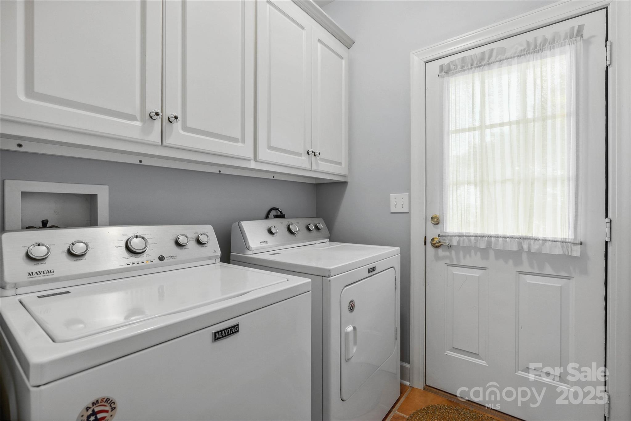 Links O Tryon - Residential