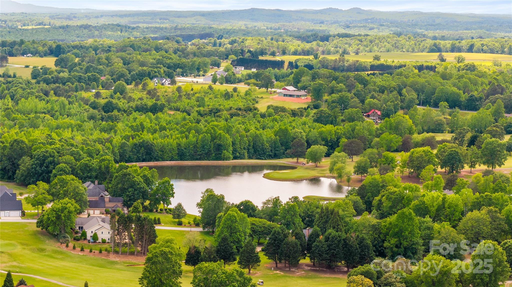 Links O Tryon - Residential