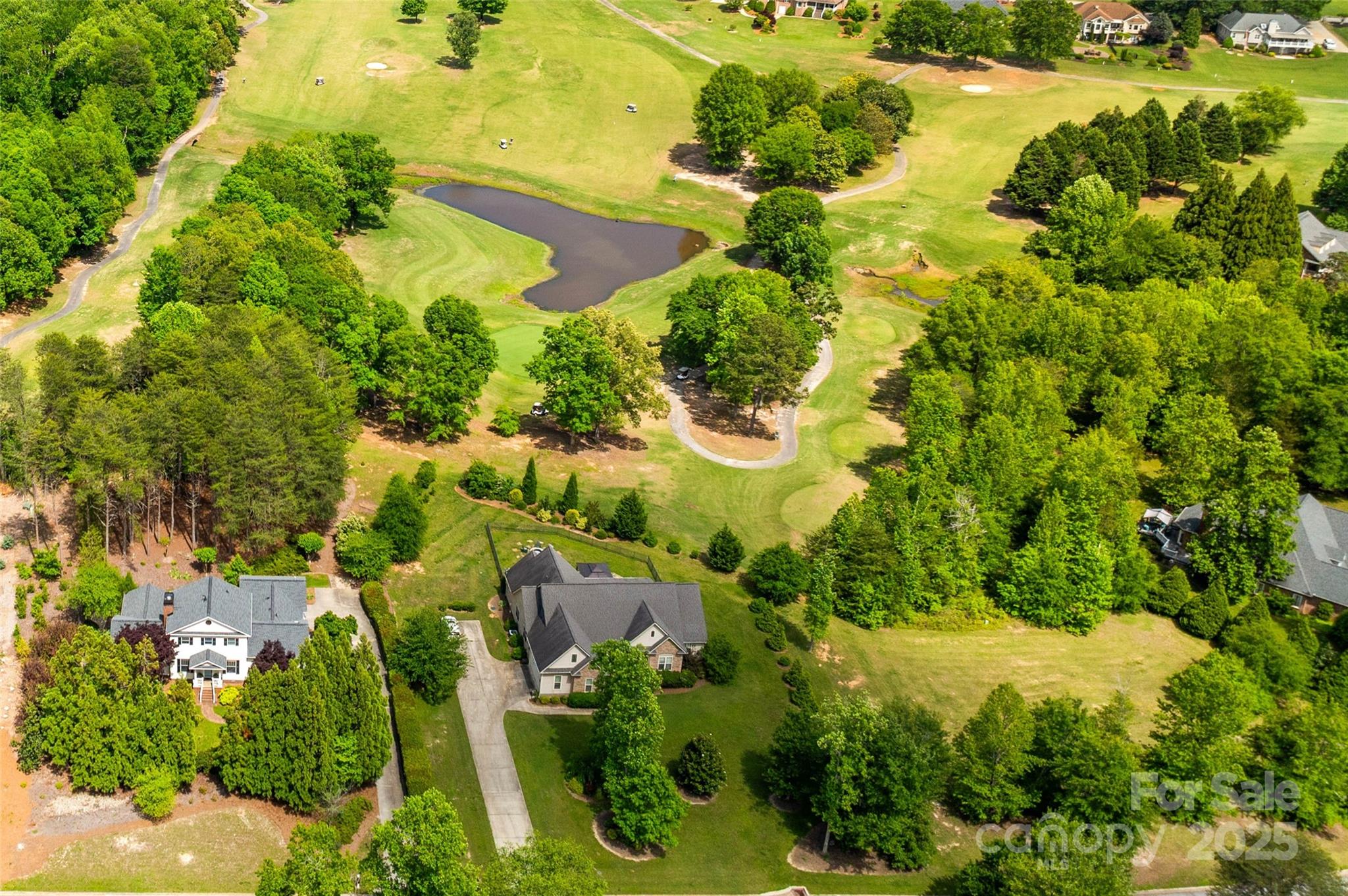 Links O Tryon - Residential