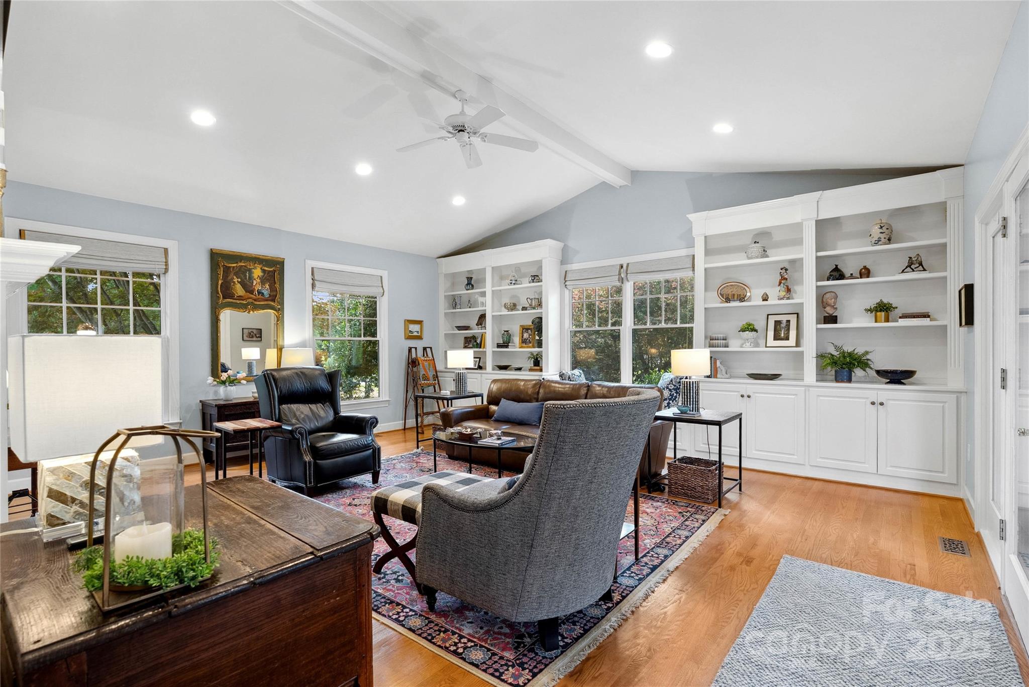 Links O Tryon - Residential