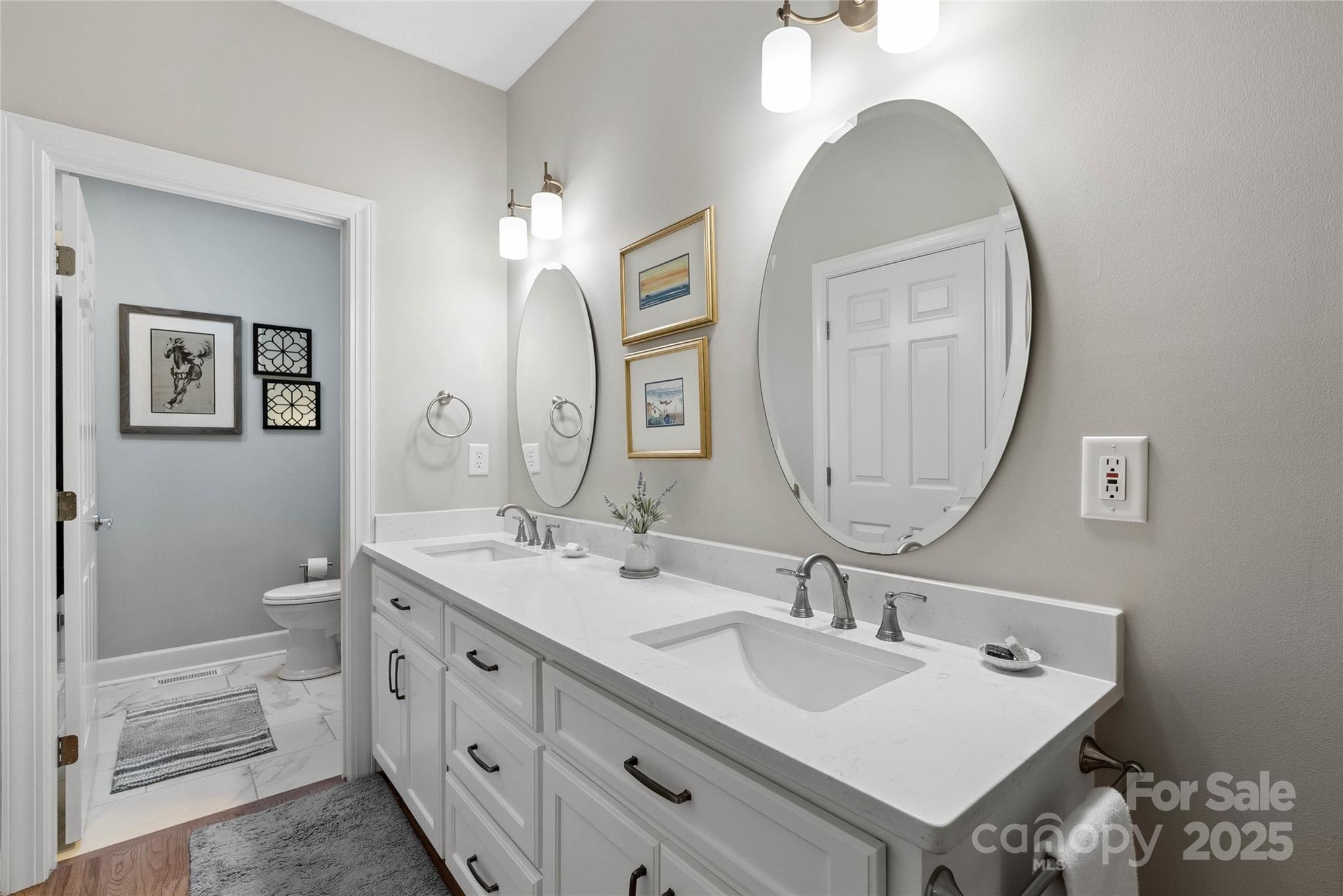 Links O Tryon - Residential