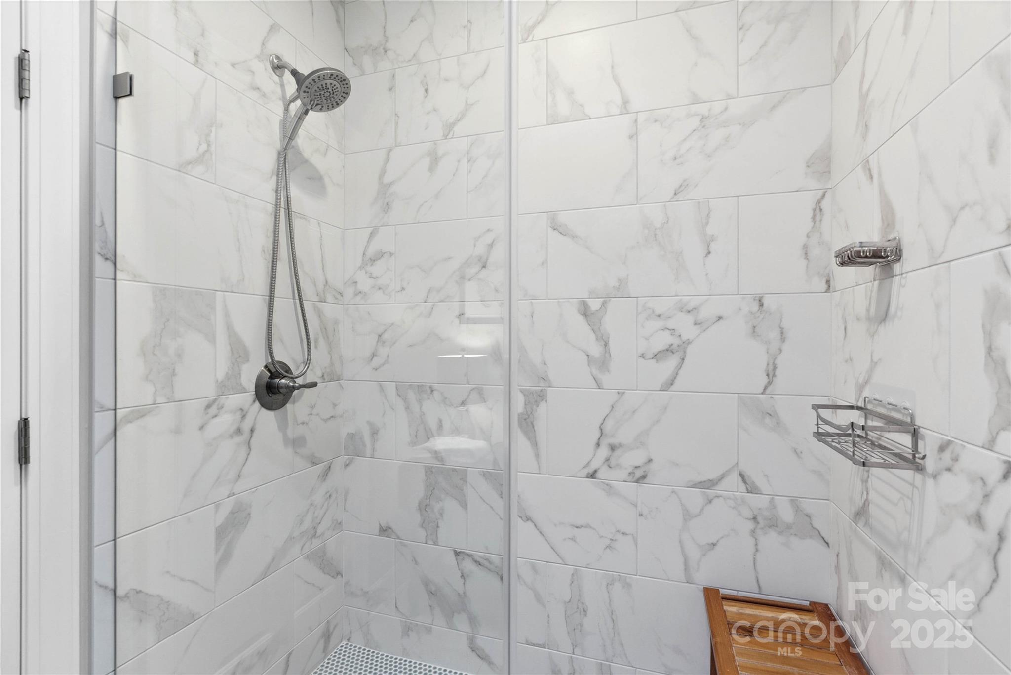 Links O Tryon - Residential