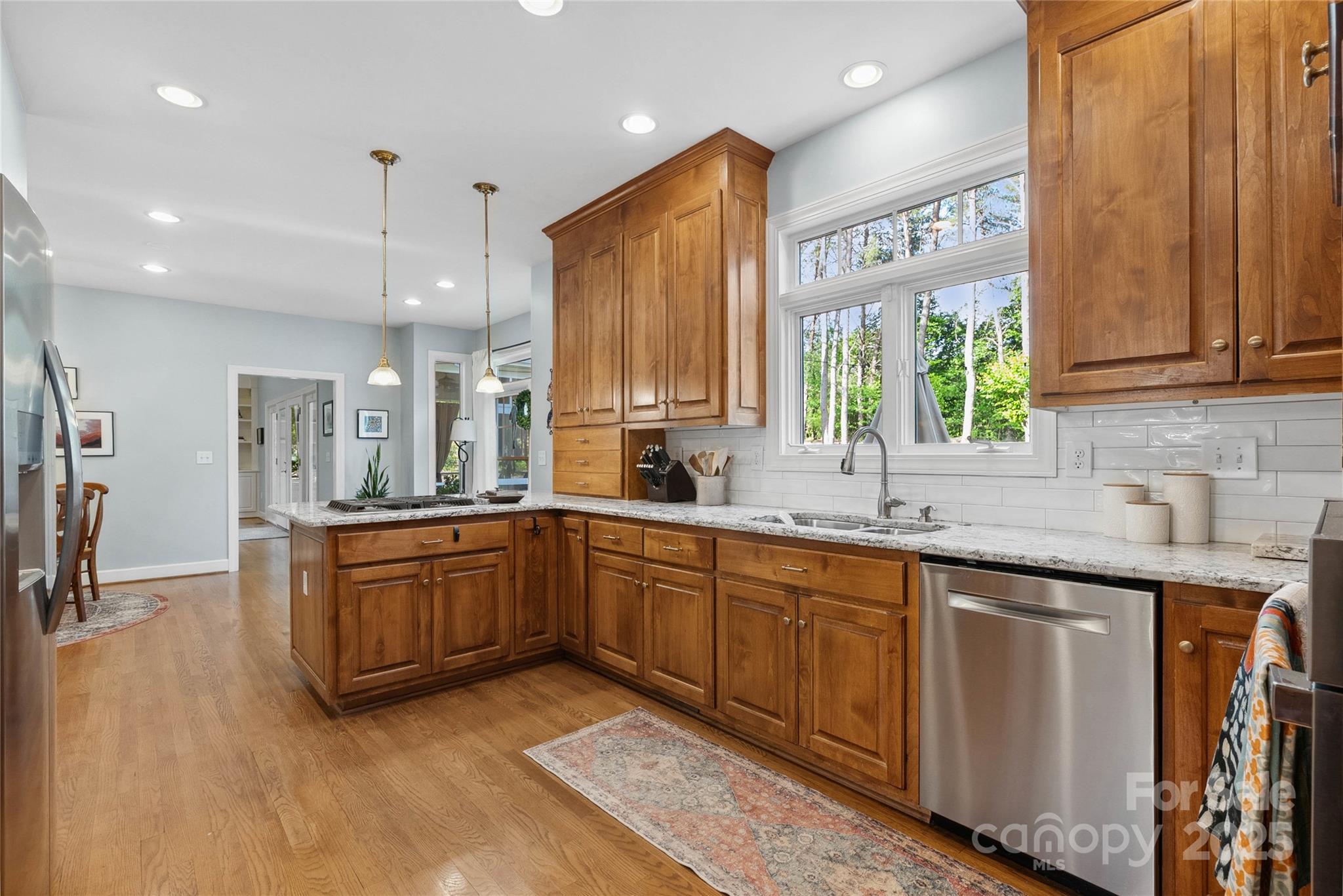 Links O Tryon - Residential