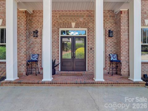 Photo of 209 37th Avenue Place NW, Hickory, NC 28601 (MLS # 4358488)