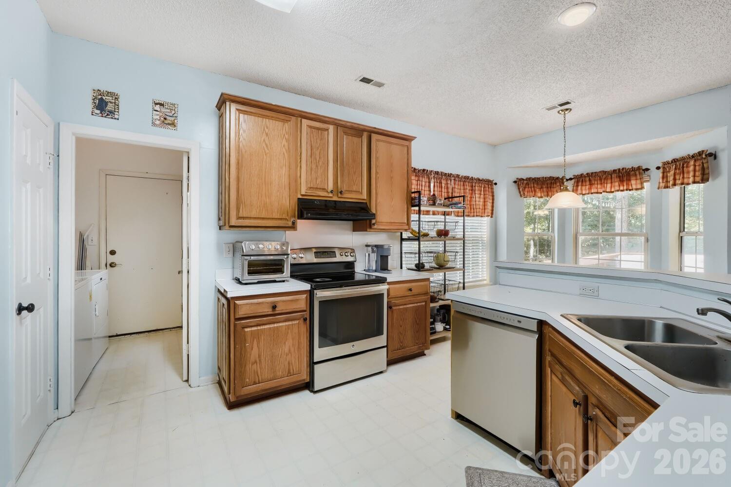 4736 Kirkgard Trail