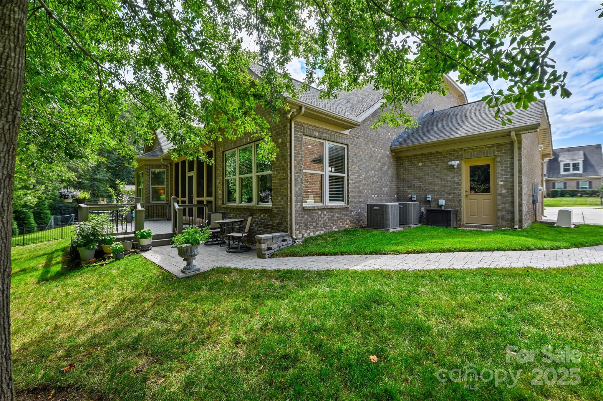 Barber Rock - Residential