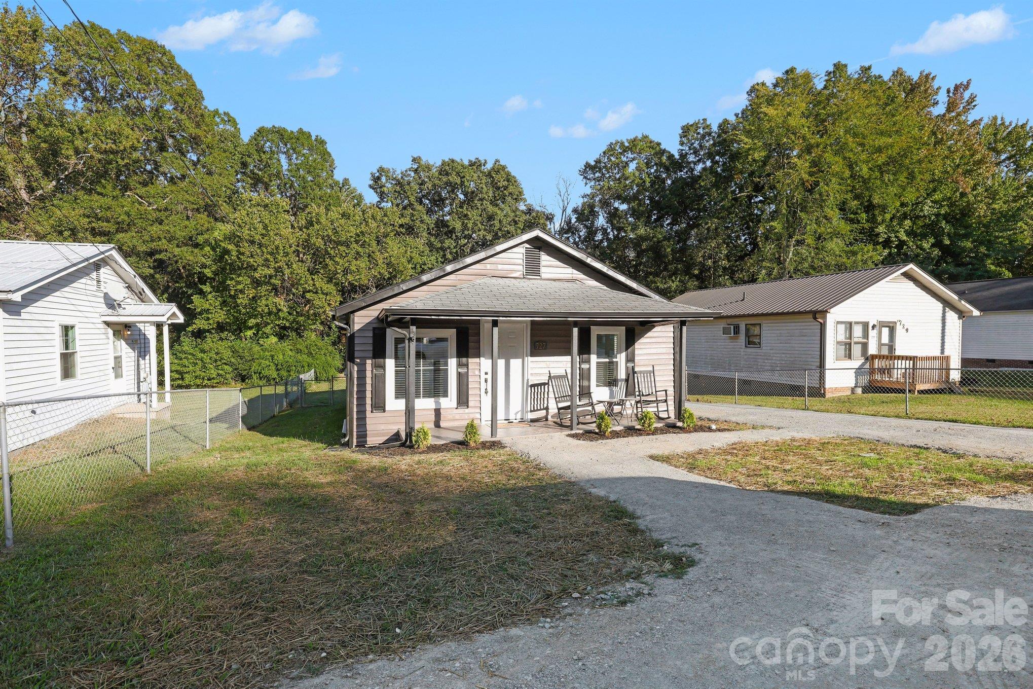 727 Trotter Street