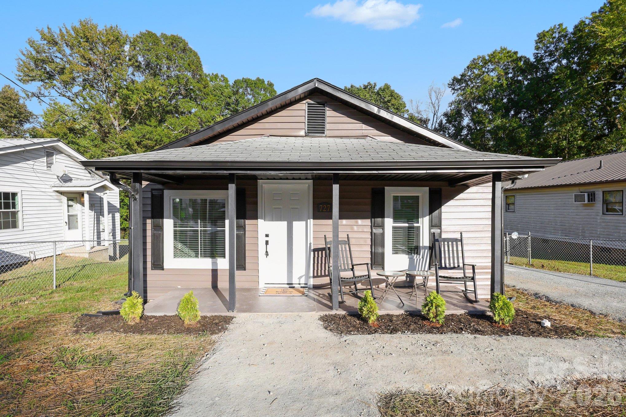 727 Trotter Street