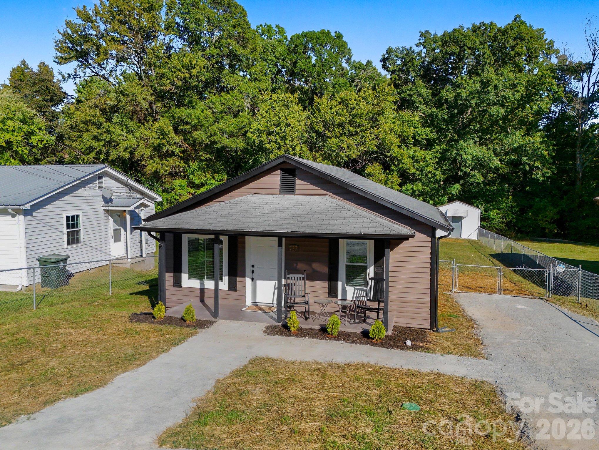 727 Trotter Street