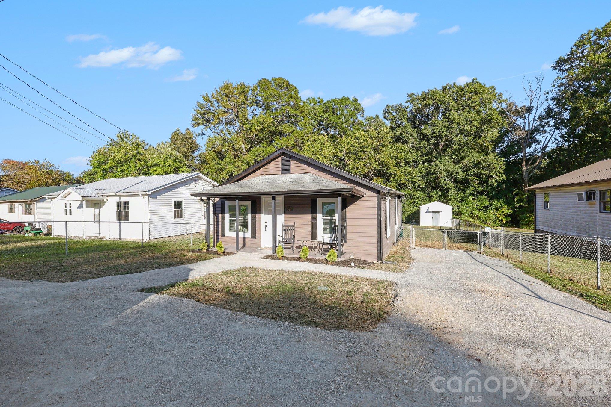 727 Trotter Street