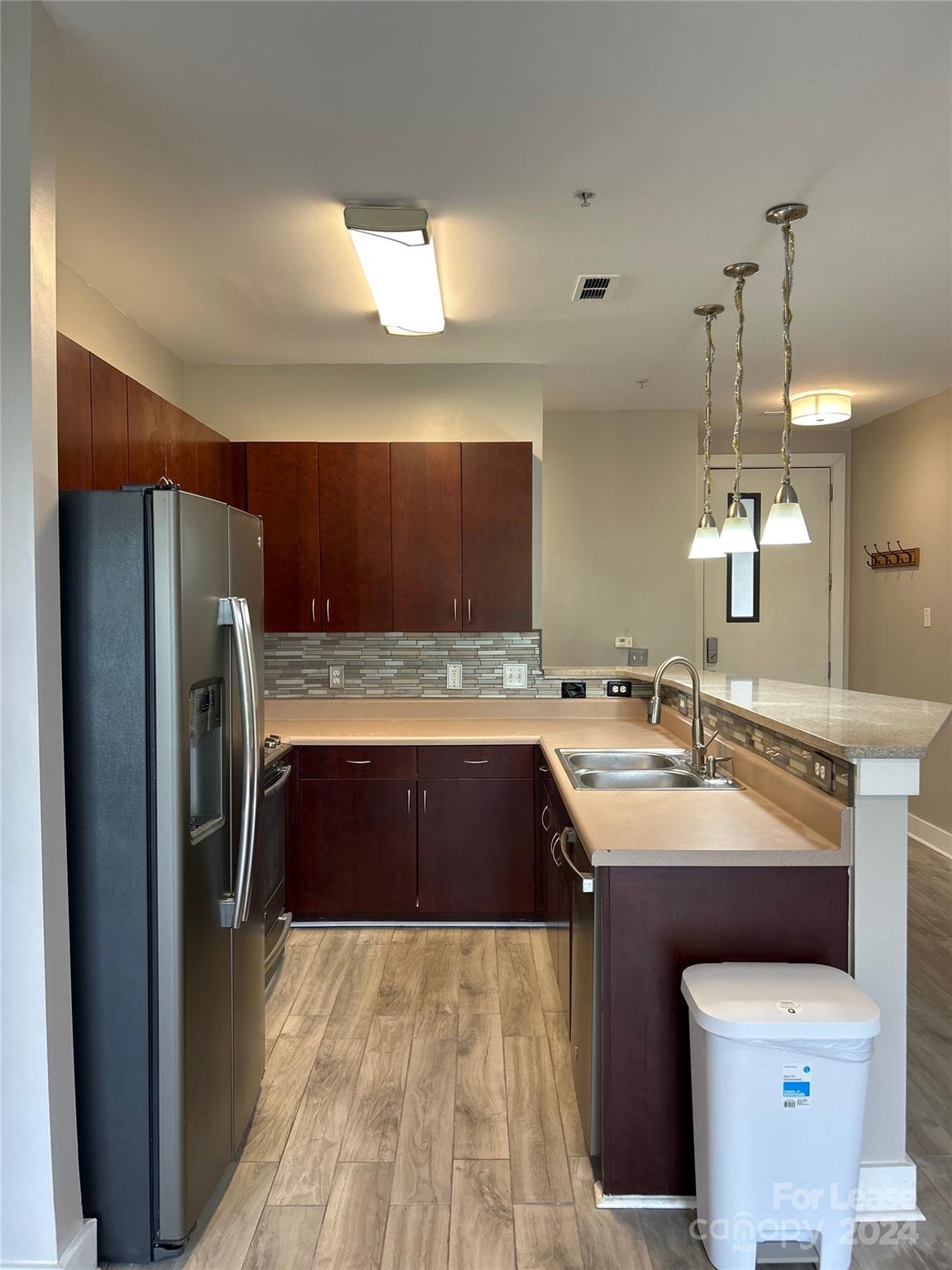 1st Row Warehouse - Residential Lease