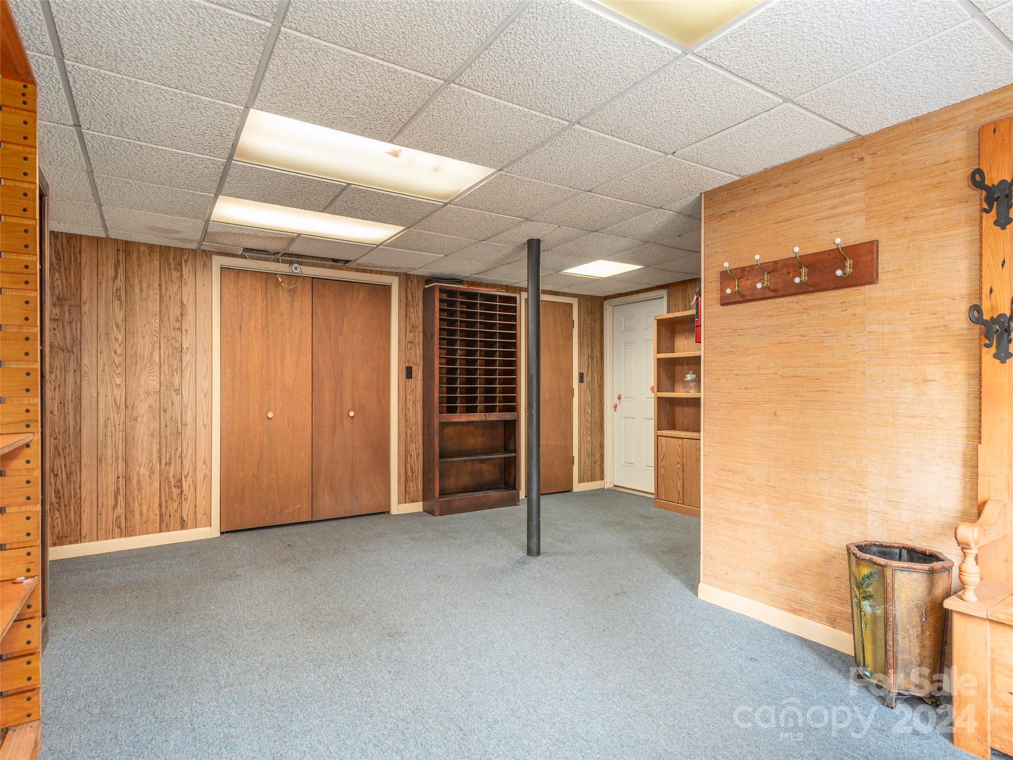 Fairway Hills - Residential