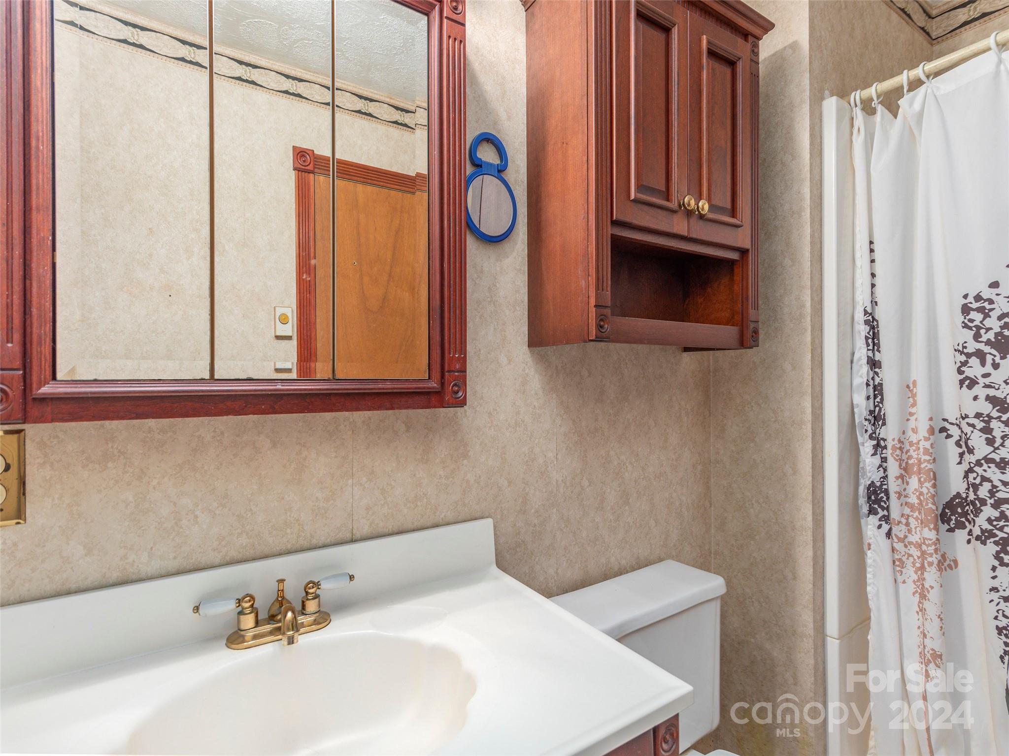 Fairway Hills - Residential