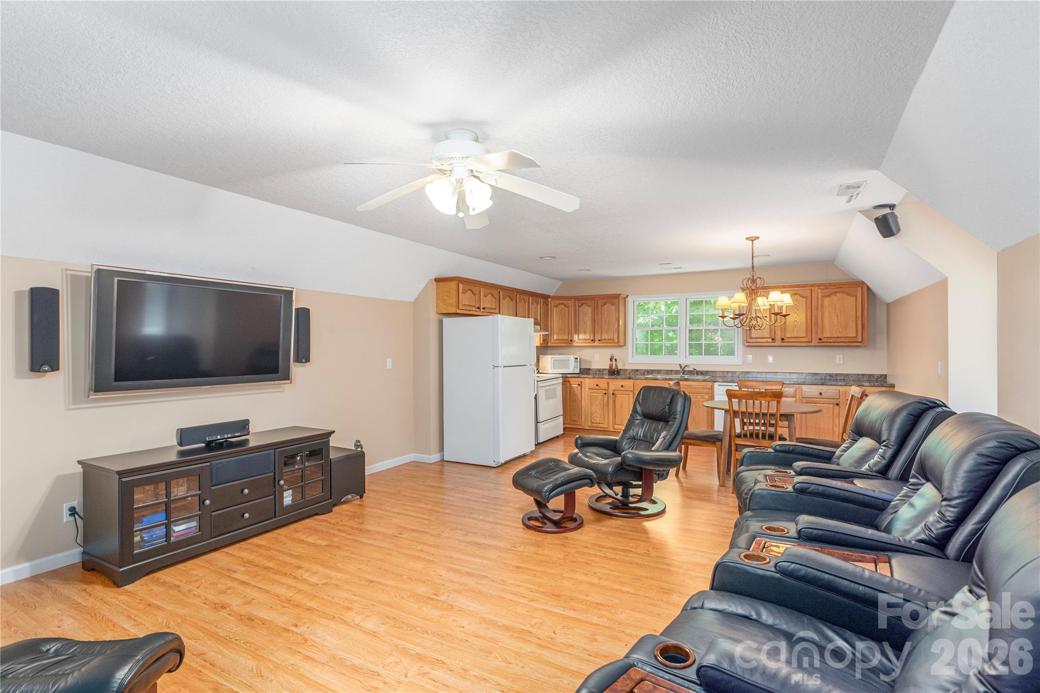 554 Breckenridge Rd, Waynesville, NC, 28785, USA, 3 Bedrooms Bedrooms, ,5 BathroomsBathrooms,Residential,Active,554 Breckenridge Rd,4390627