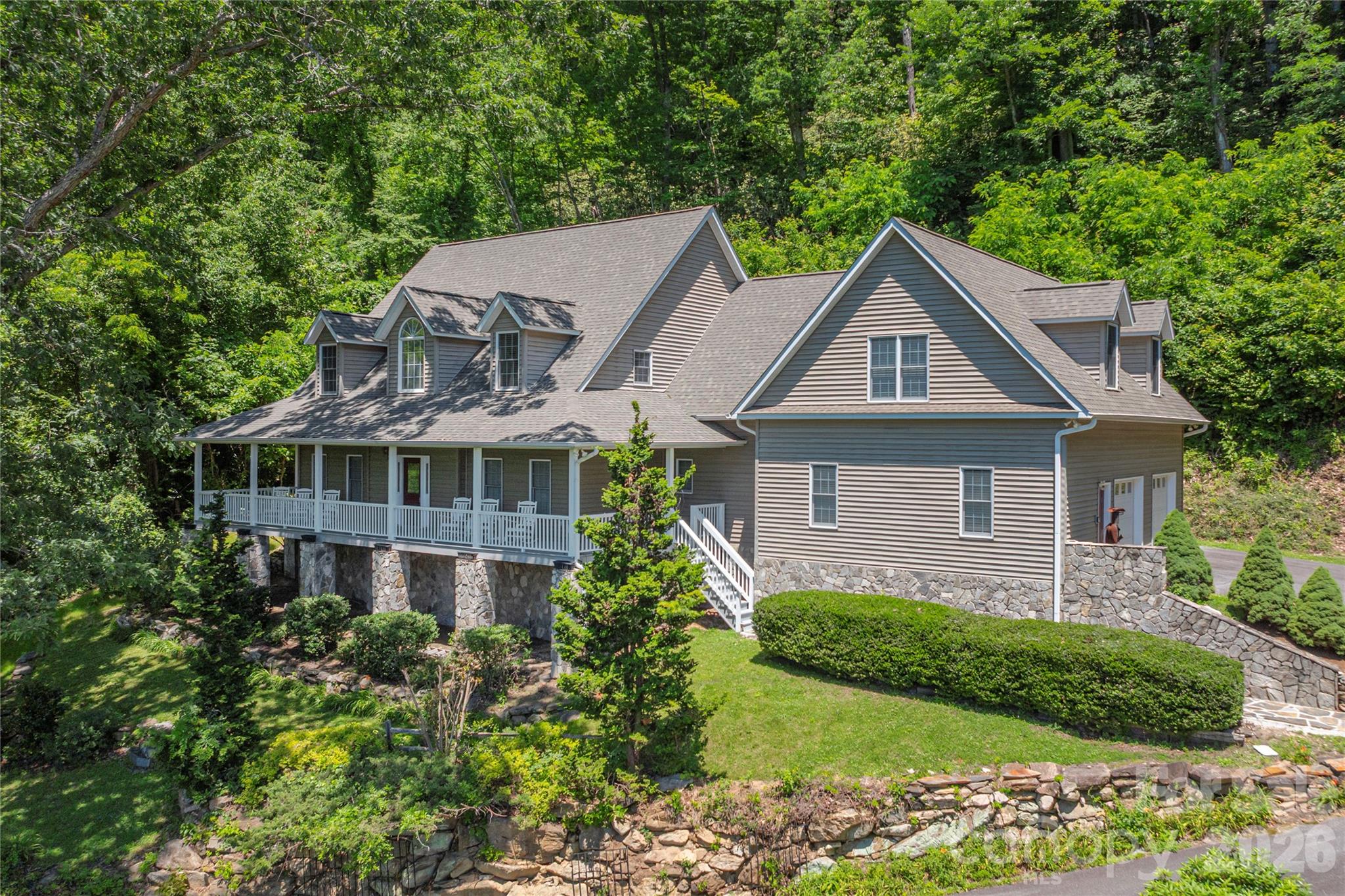 554 Breckenridge Rd, Waynesville, NC, 28785, USA, 3 Bedrooms Bedrooms, ,5 BathroomsBathrooms,Residential,Active,554 Breckenridge Rd,4390627