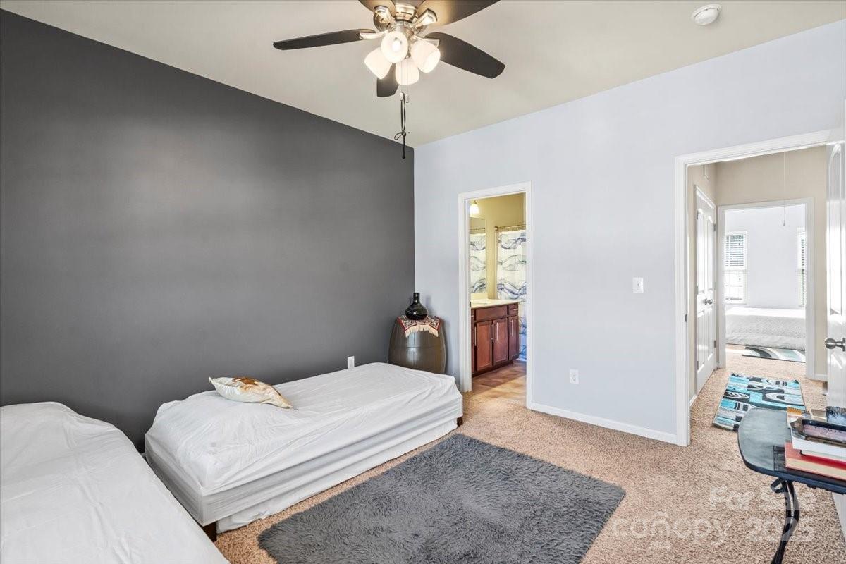 Summers Walk - Residential