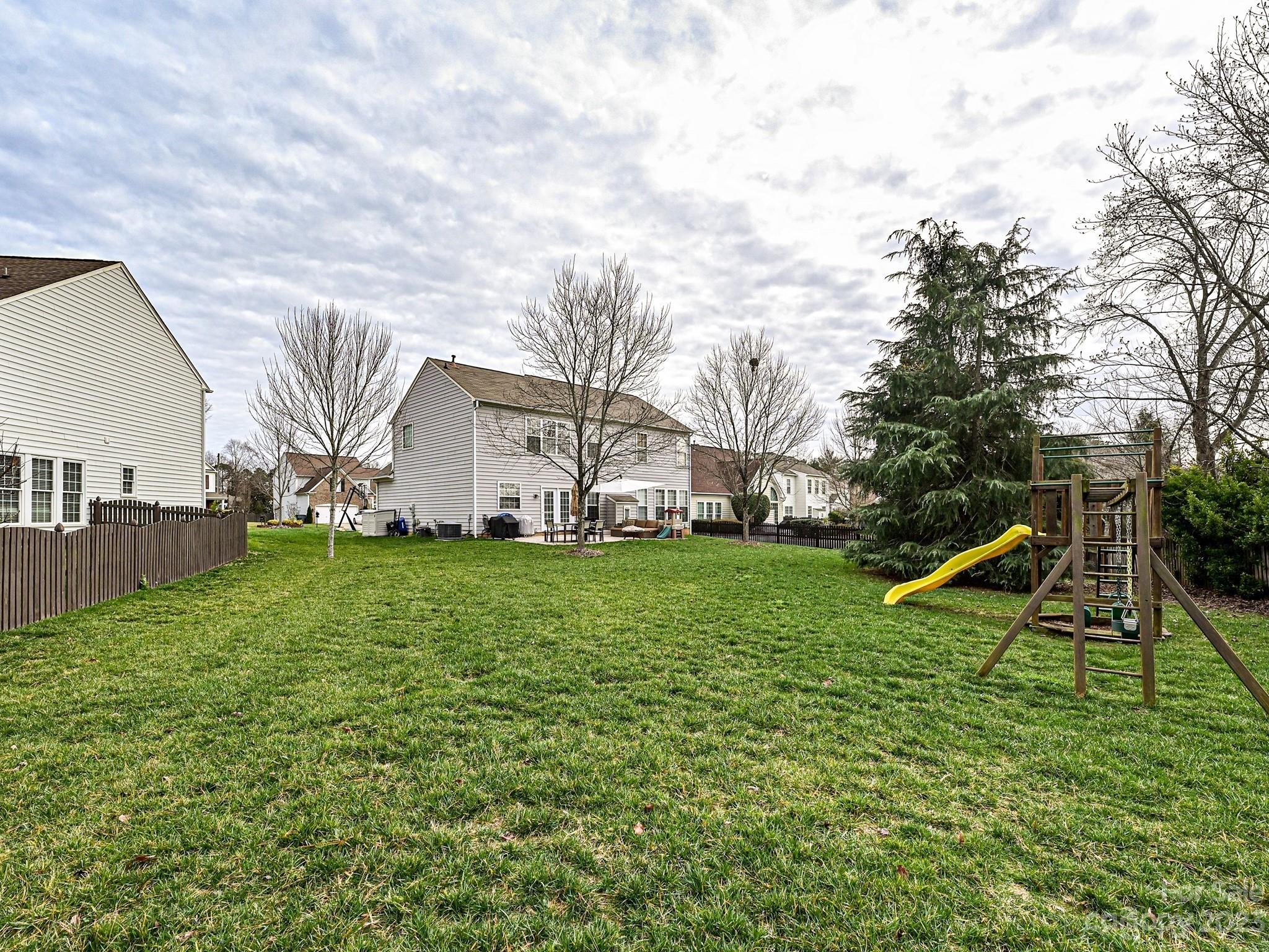 Blakeney Heath - Fieldstone - Residential