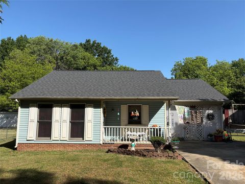 Photo of 201 Bishop Lane, Concord, NC 28025 (MLS # 4373236)