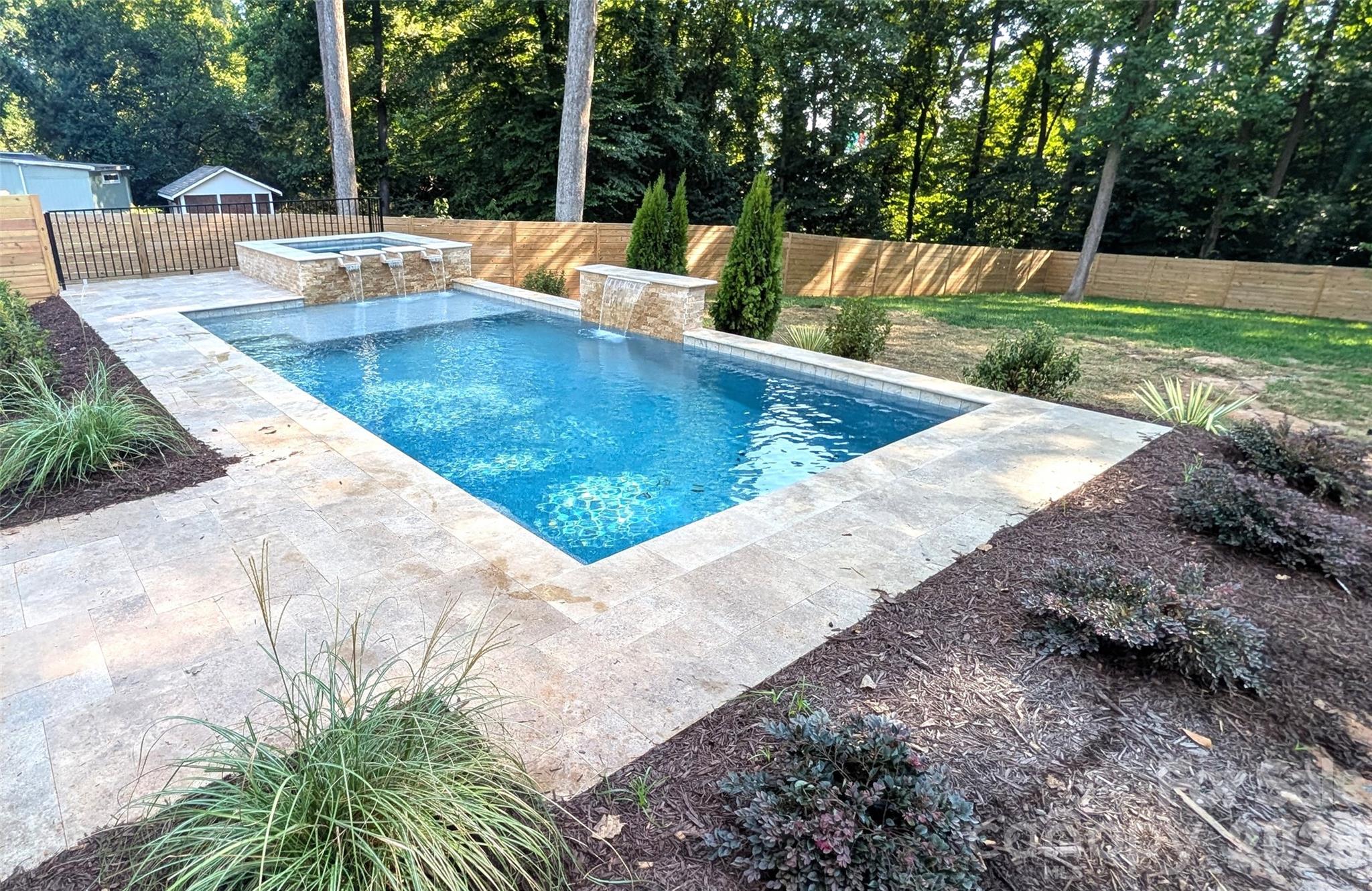 1718 Seifert Circle