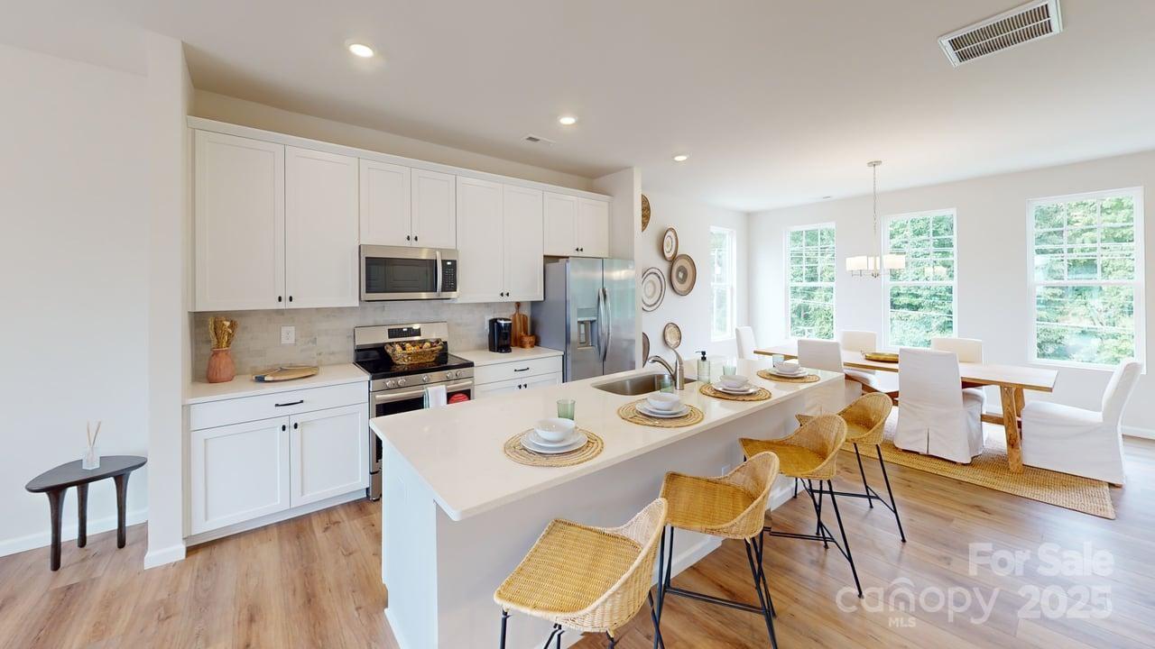 11021 Warfield Avenue 03