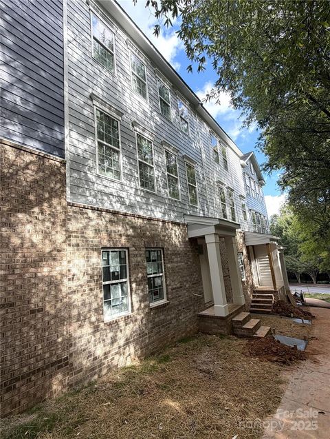 11021 Warfield Avenue 03 Huntersville NC 28078