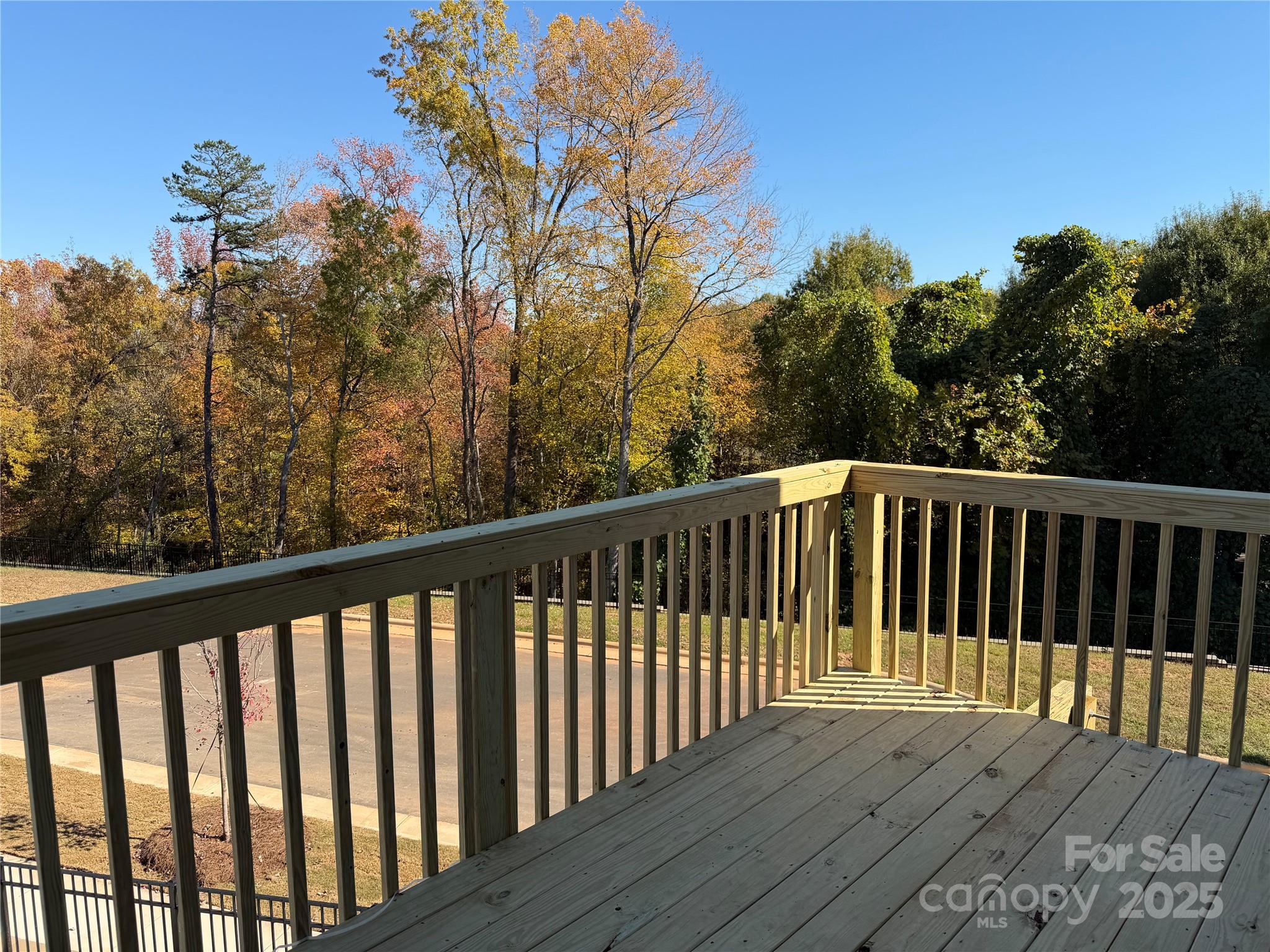 11021 Warfield Avenue 03