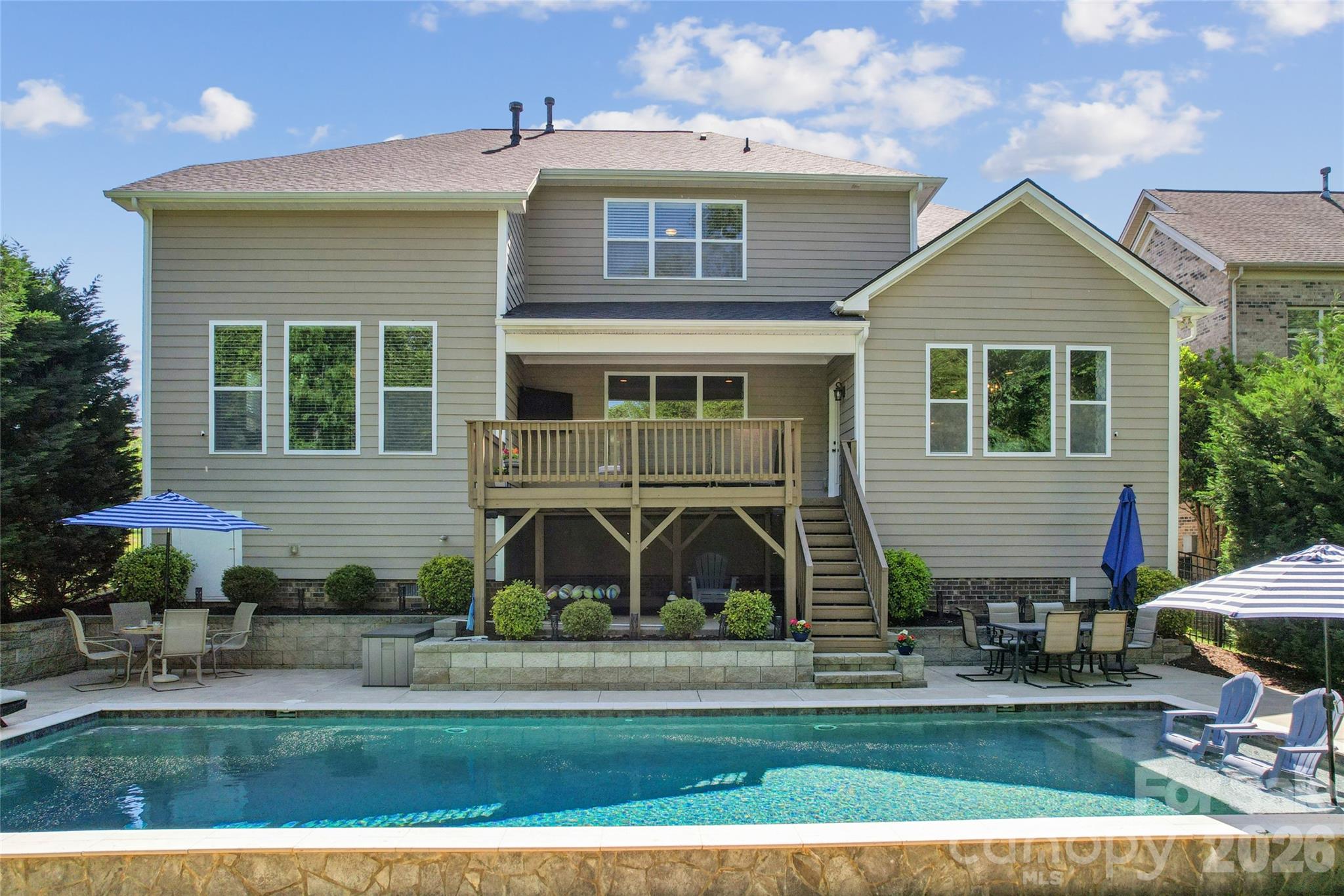 Winding Walk - Residential