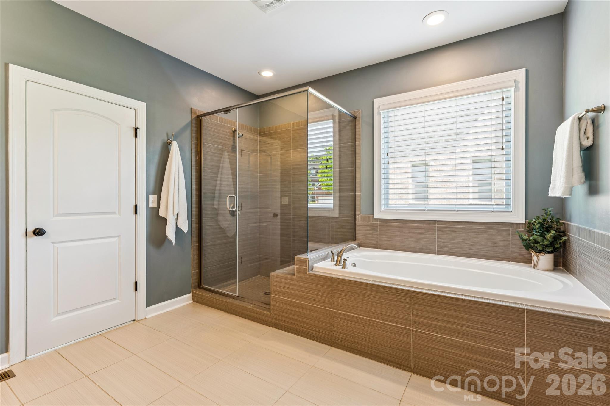 Winding Walk - Residential