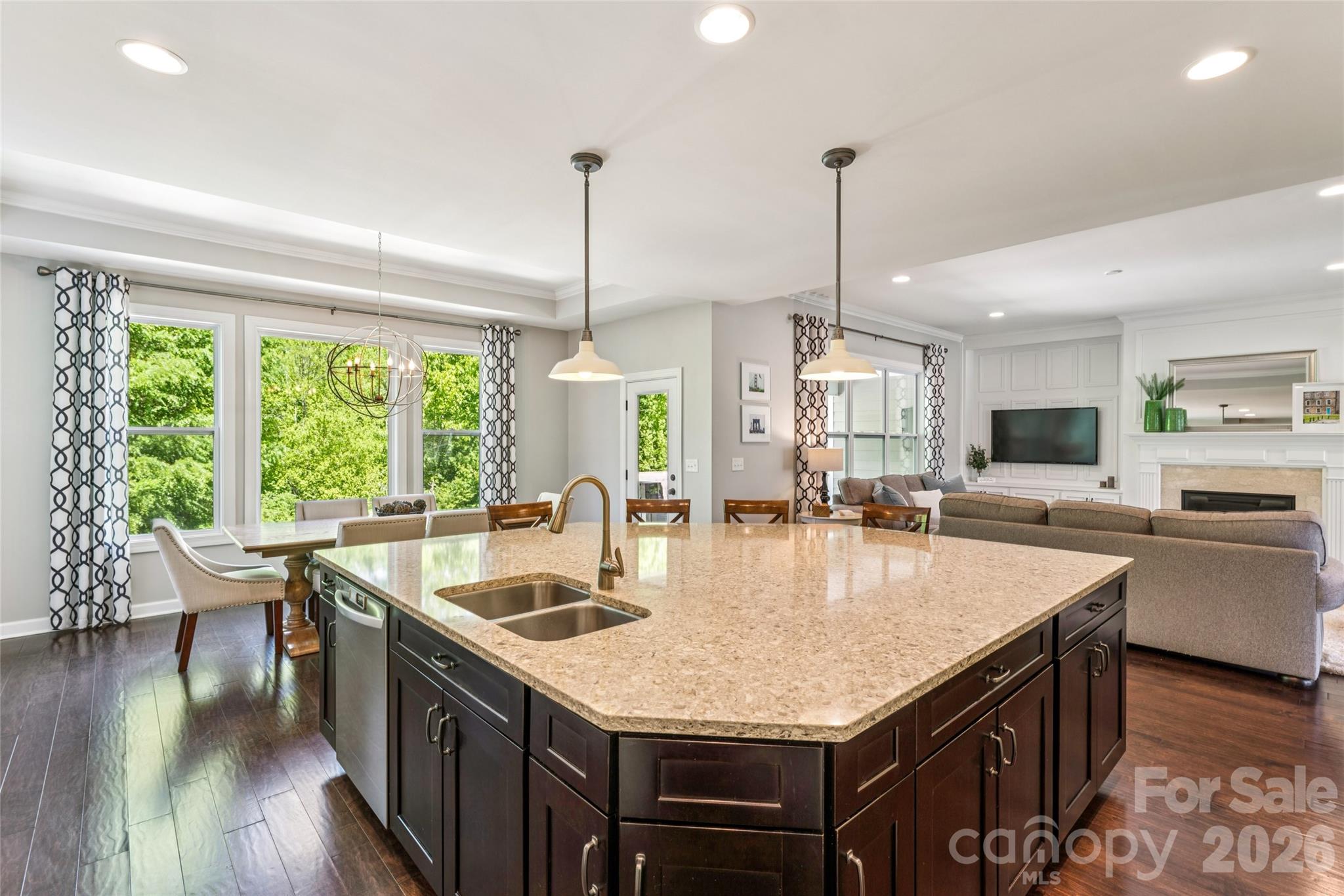 Winding Walk - Residential