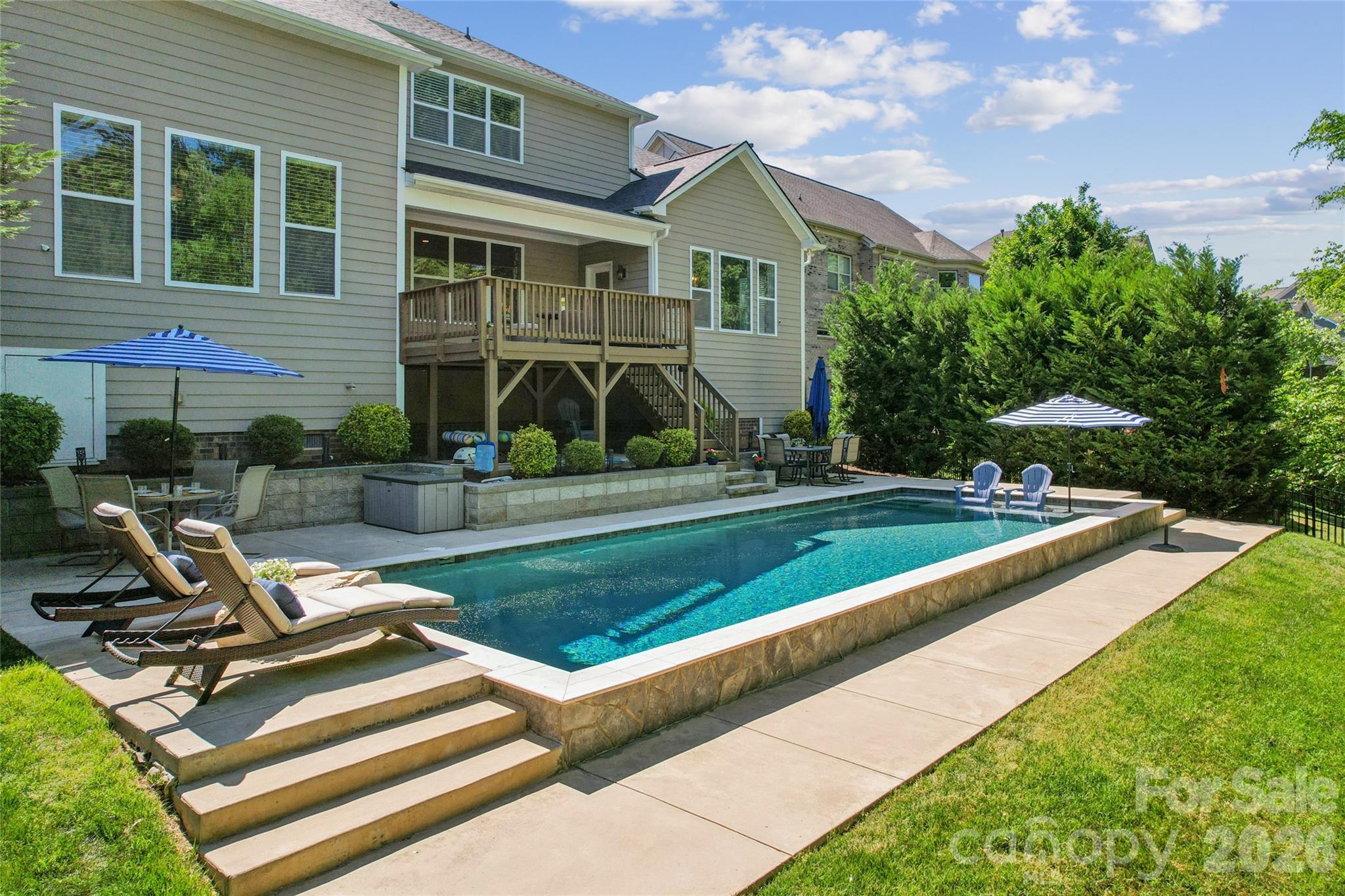 Winding Walk - Residential