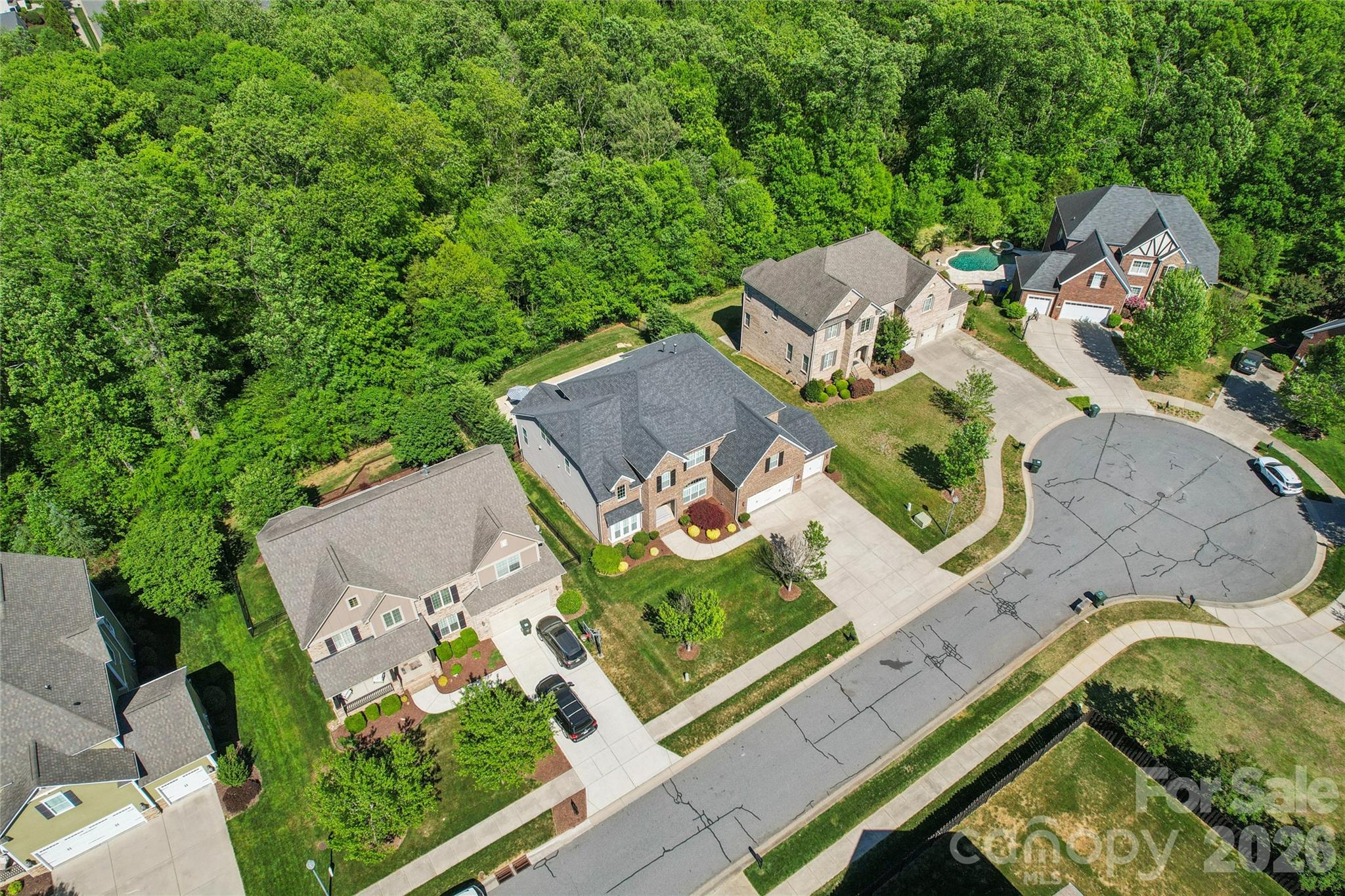 Winding Walk - Residential