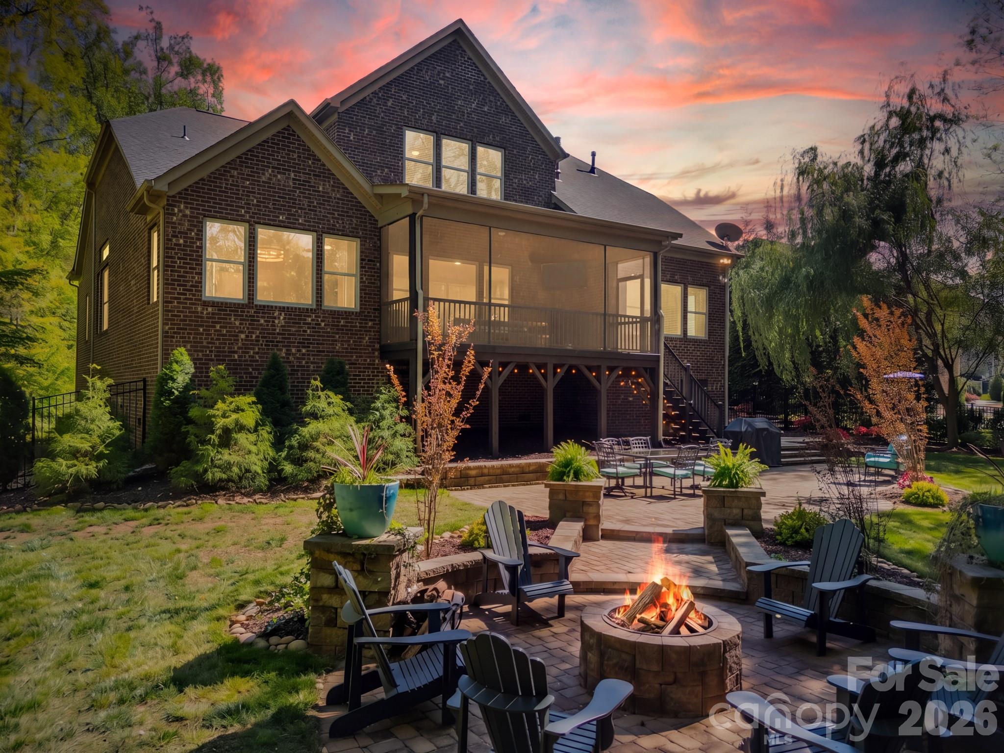 800 Hidden Pond Lane