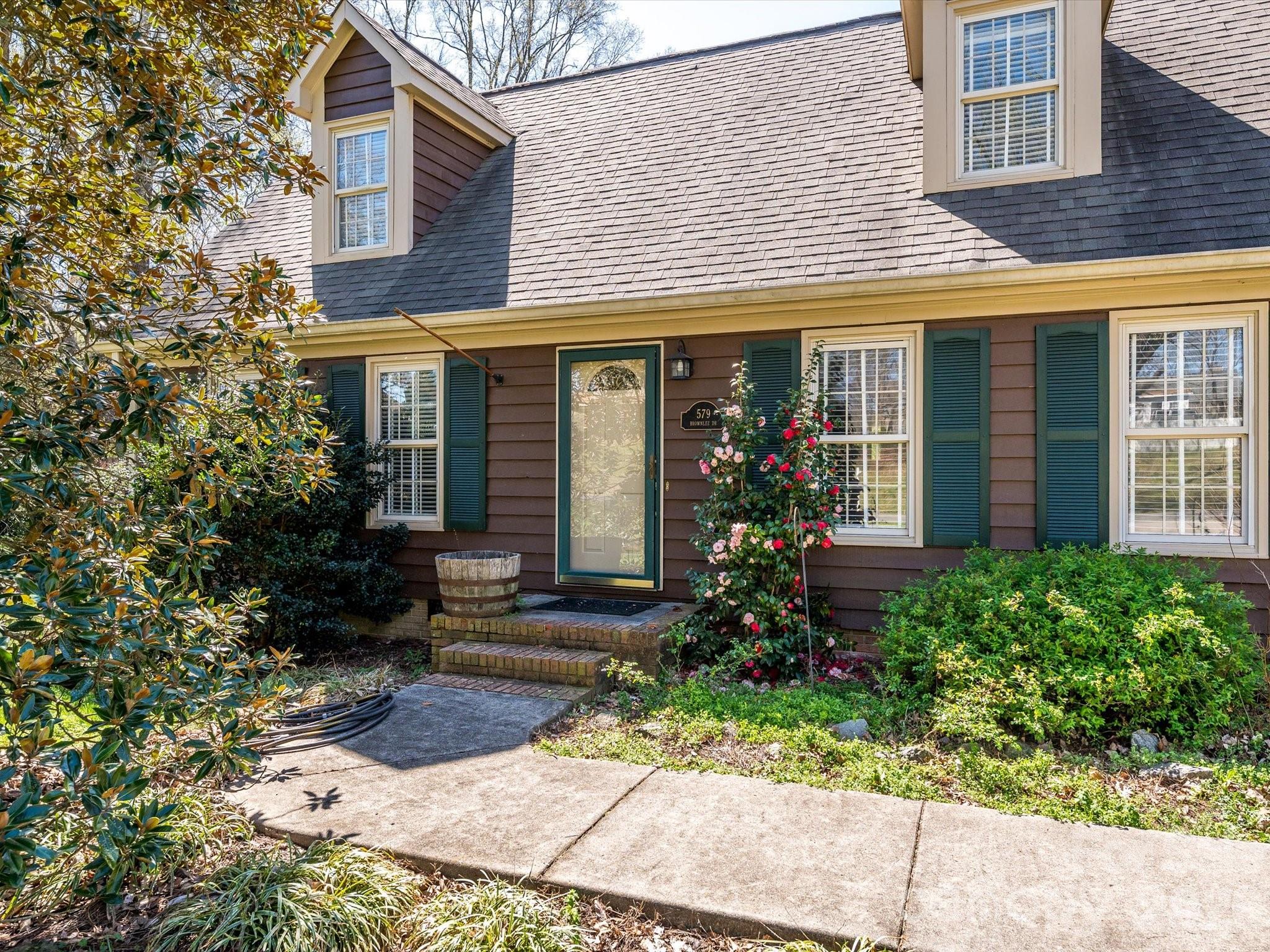 579 Brown Lee Drive SW