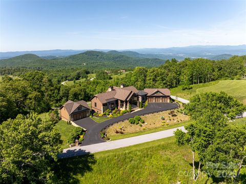 24 Snow Ridge Drive Hendersonville NC 28792