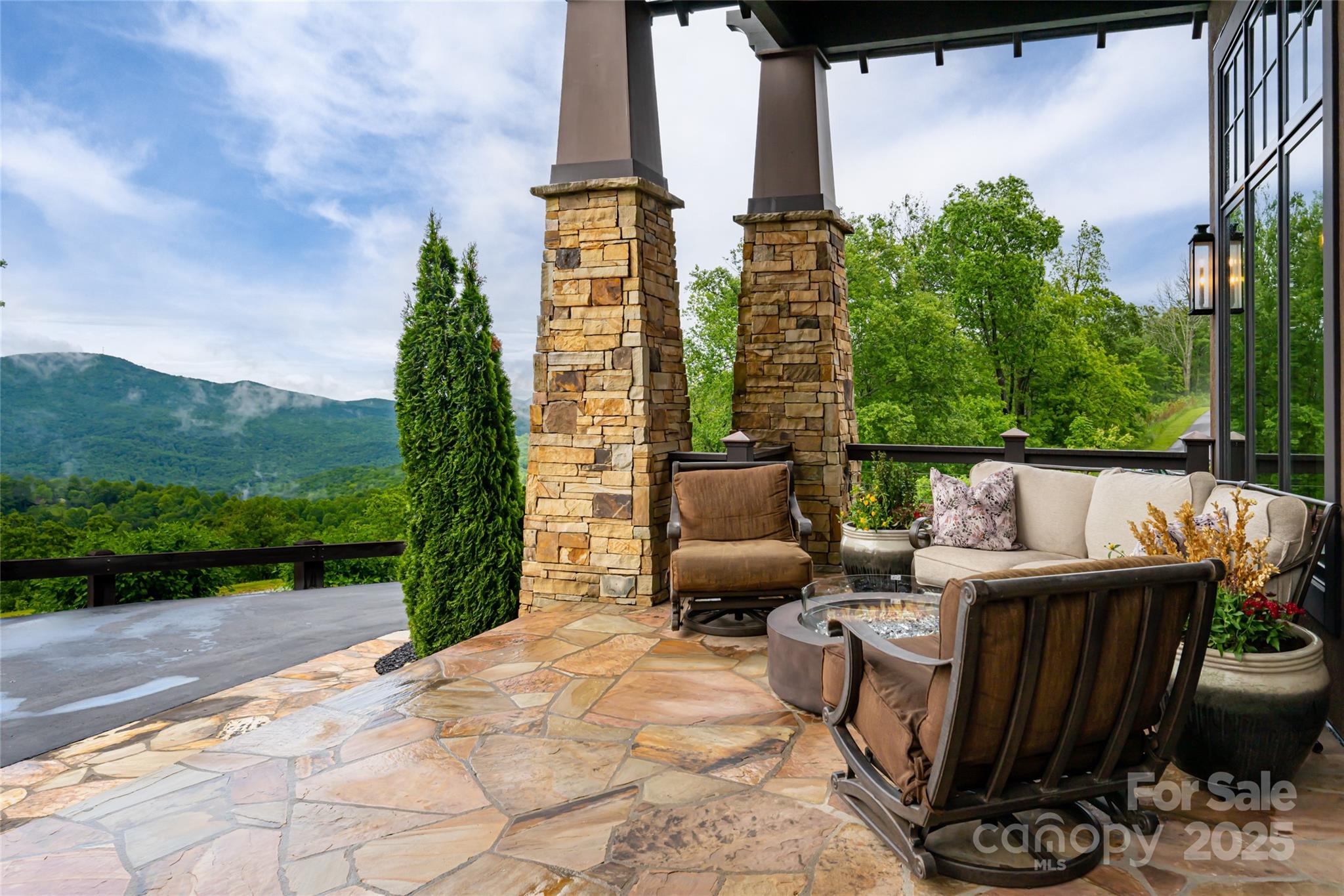 24 Snow Ridge Drive