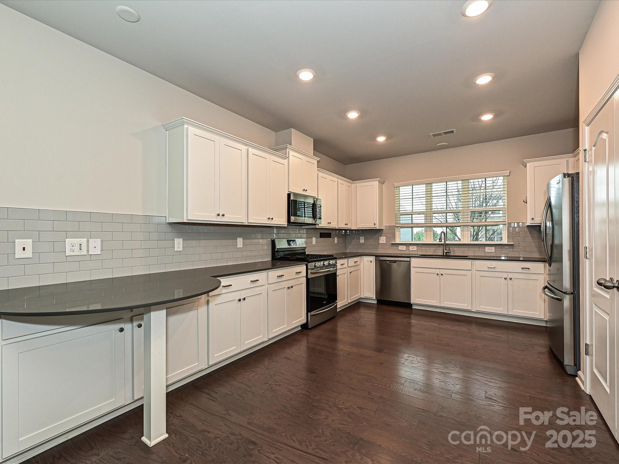 The Palisades - Residential