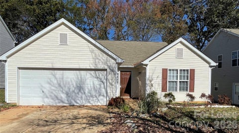 Photo of 16200 Circlegreen Drive, Charlotte, NC 28273 (MLS # 4394669)
